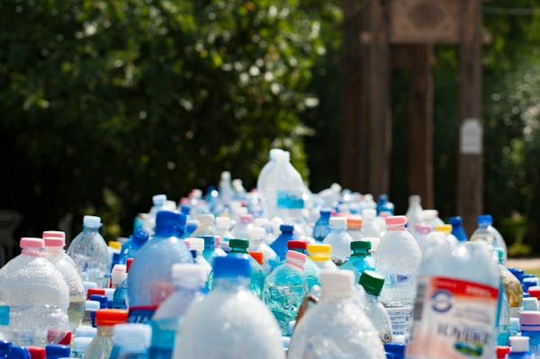 EU Bans Single-Use Plastic Wrapping